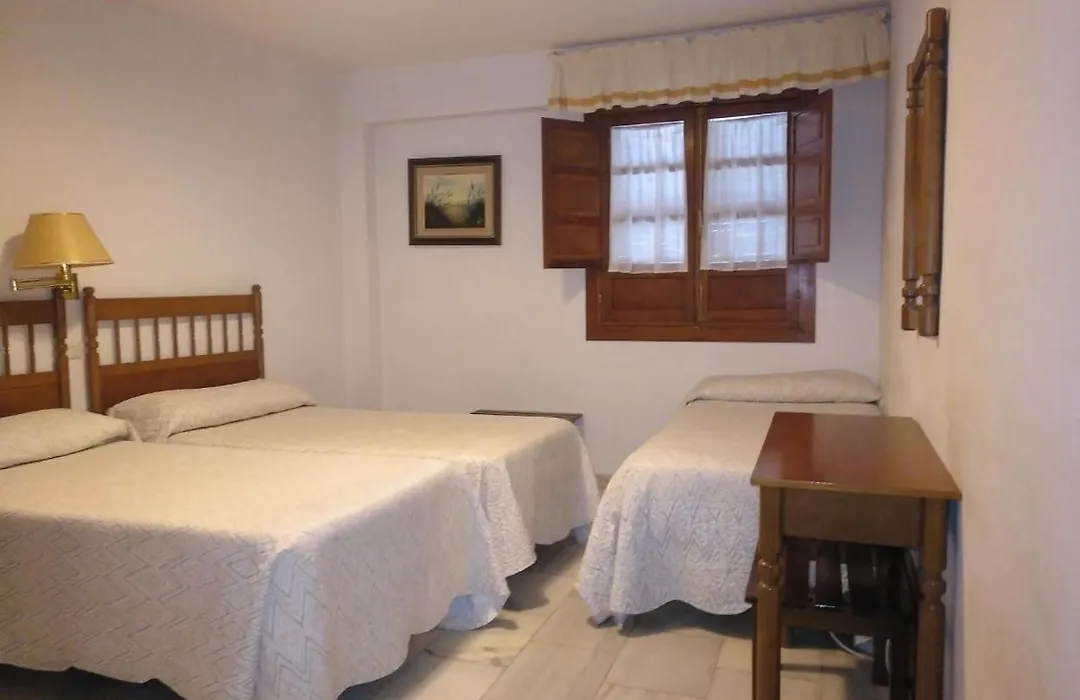 Hotel Albucasis-1